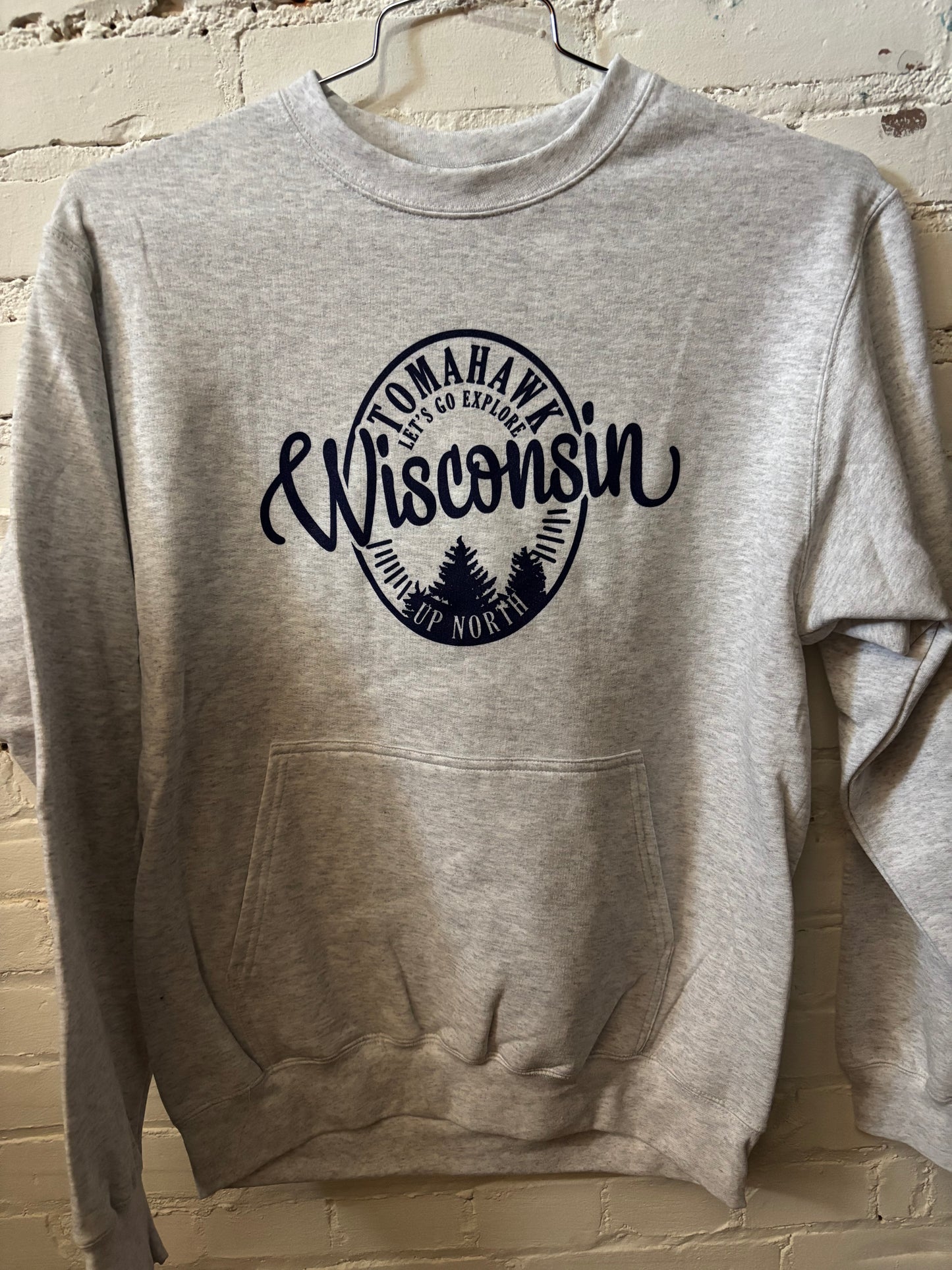 Tomahawk Explore Wisconsin Pocket Crewneck