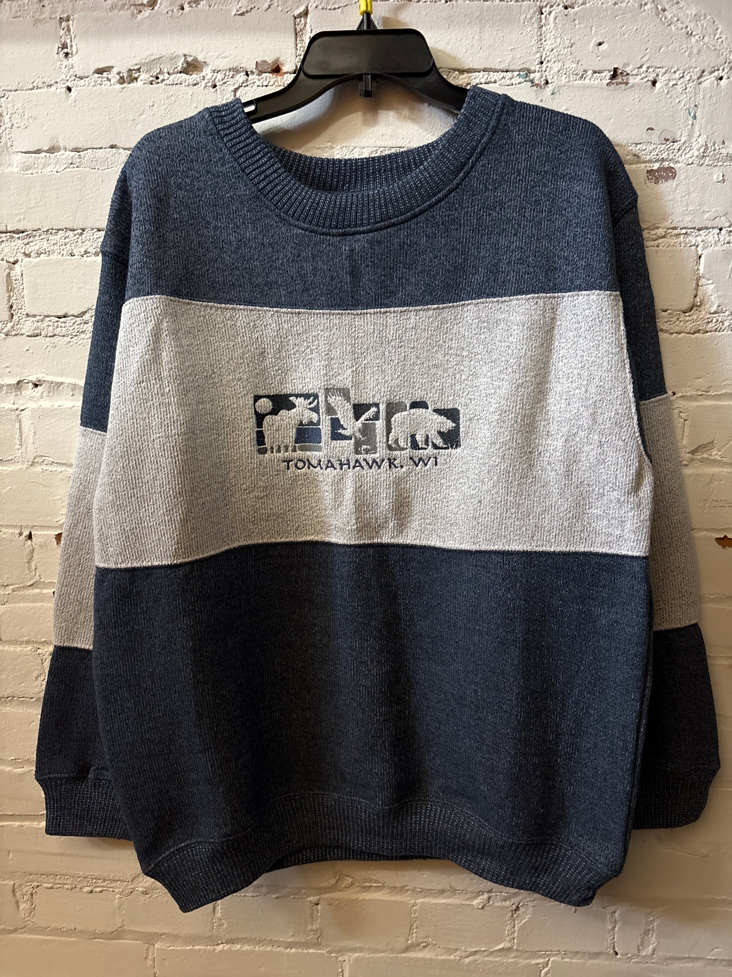 Tomahawk Men's Two Tone Pullover Crewneck
