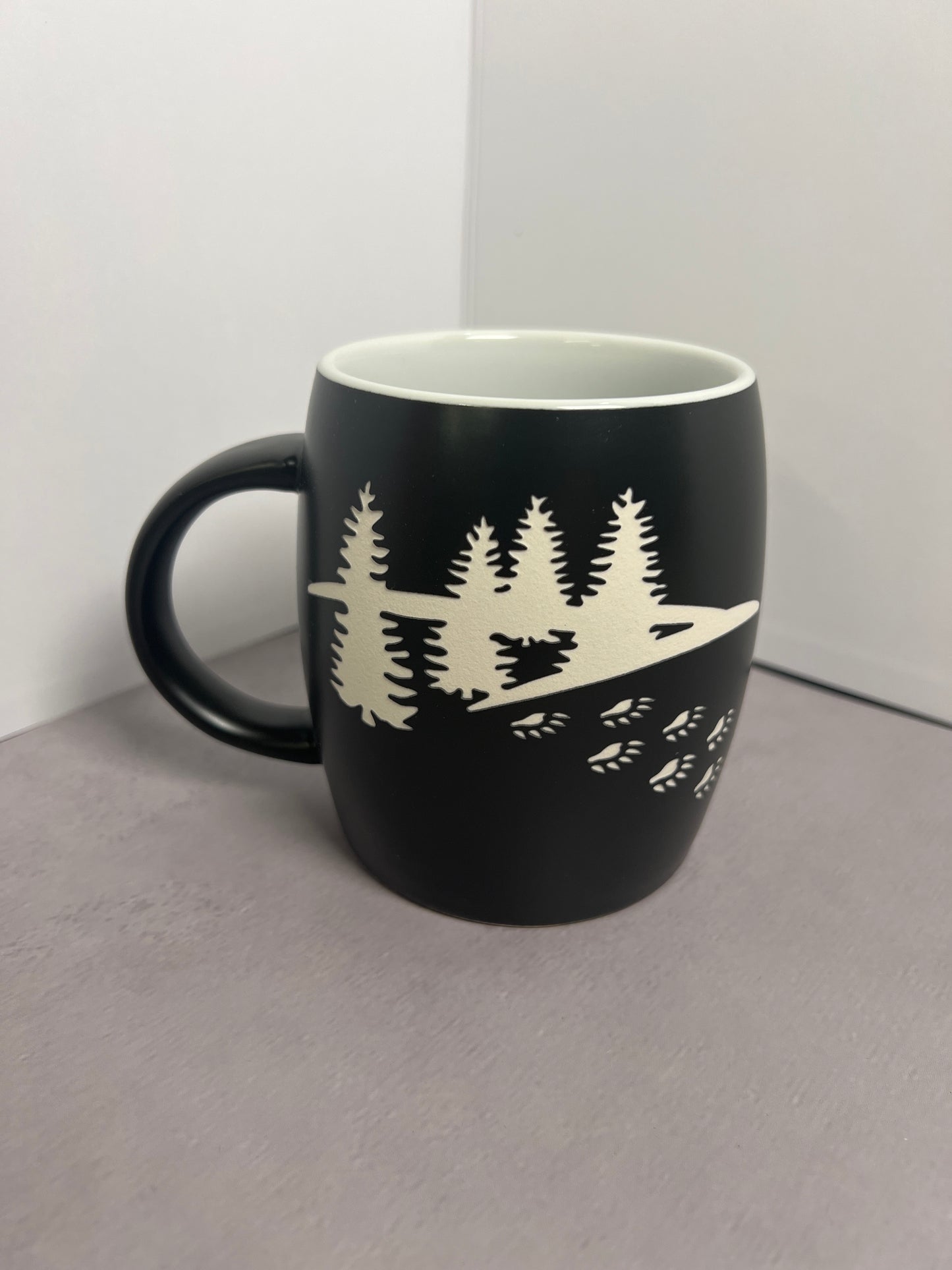 Up North Tomahawk Etched Bear Barrel Mug