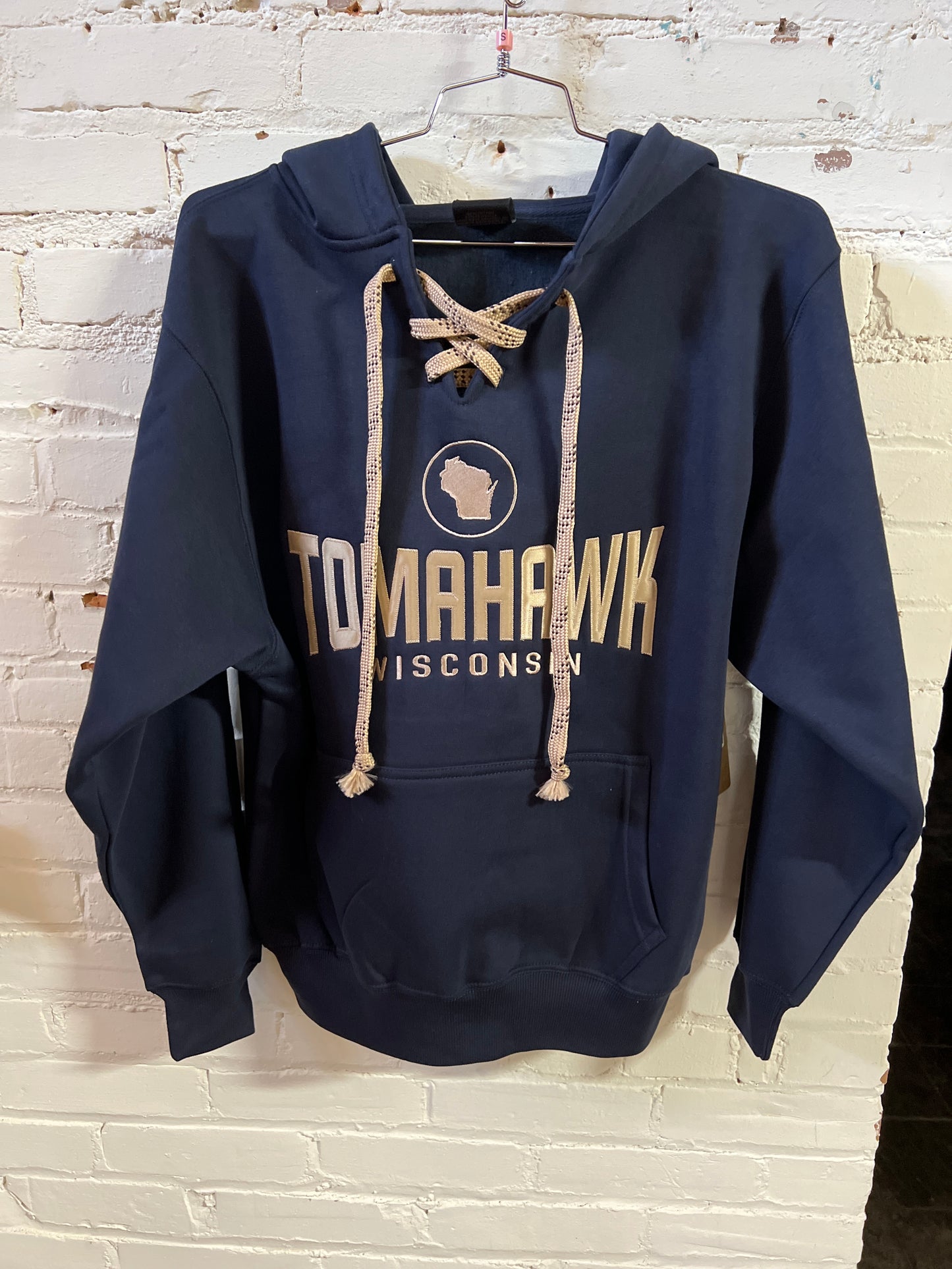 Tomahawk Wisconsin Outlined State Embroidered Laced Hoodie