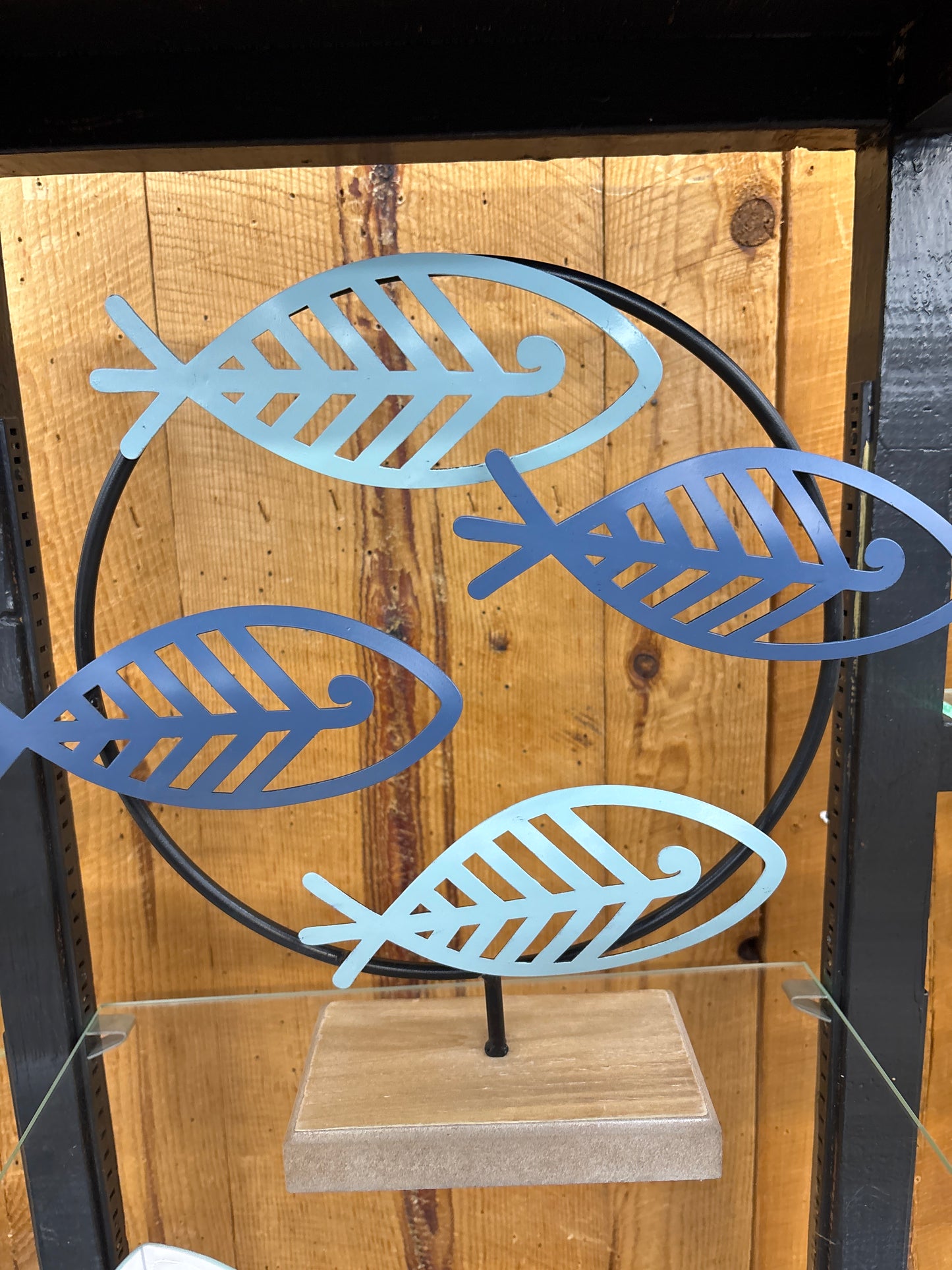 Blae Fish On Base Decor