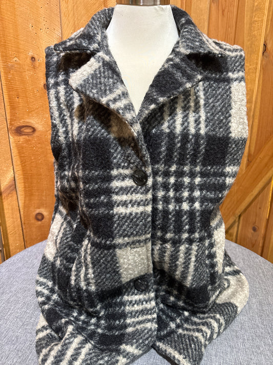 Creation Soft Button Down Plaid Vest