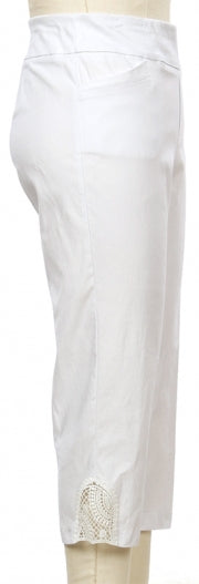 N Touch White Lace Trim Capri Pant