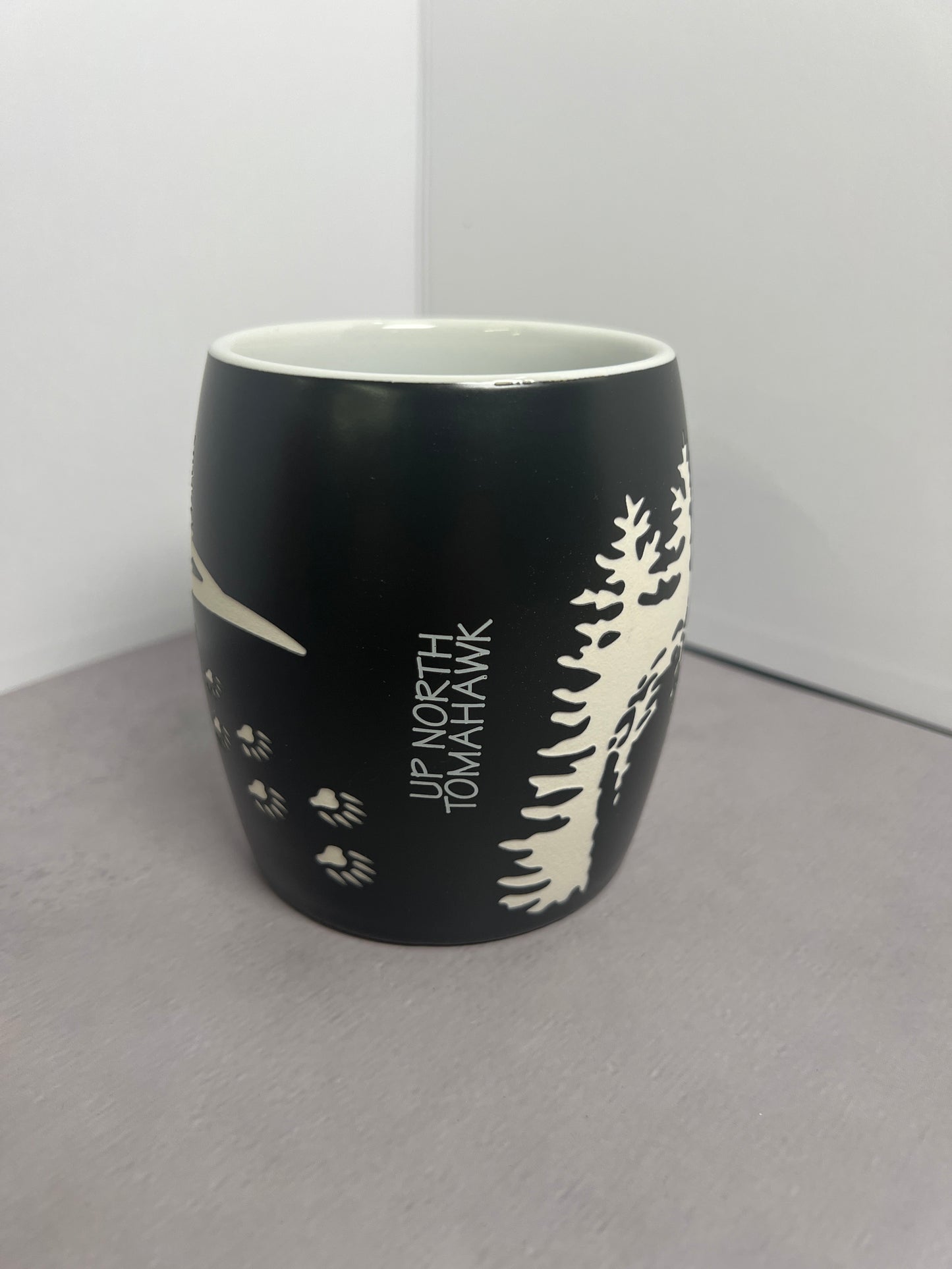 Up North Tomahawk Etched Bear Barrel Mug
