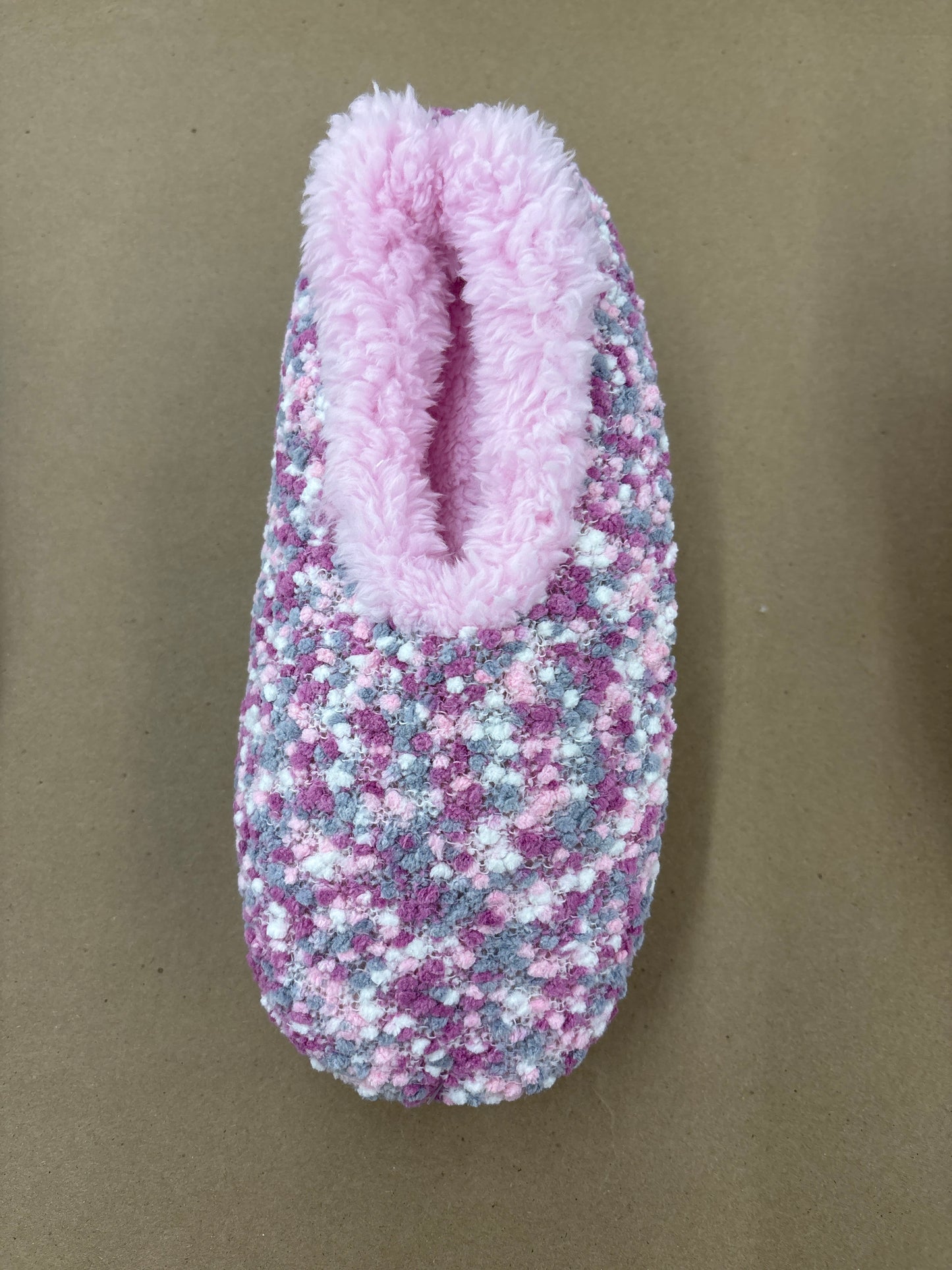 Snoozies Popcorn Cozy Slipper