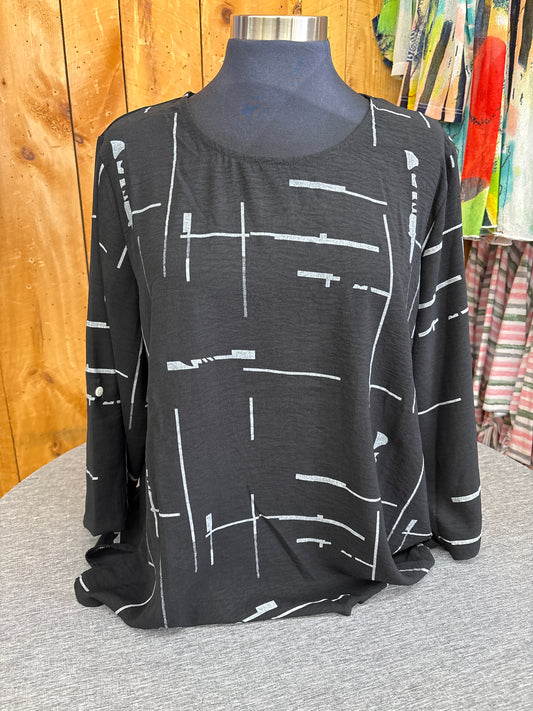 Line Pattern Roll Up Sleeve Top