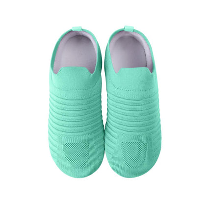 Snoozies Women's On The Fly Slipper Shoes