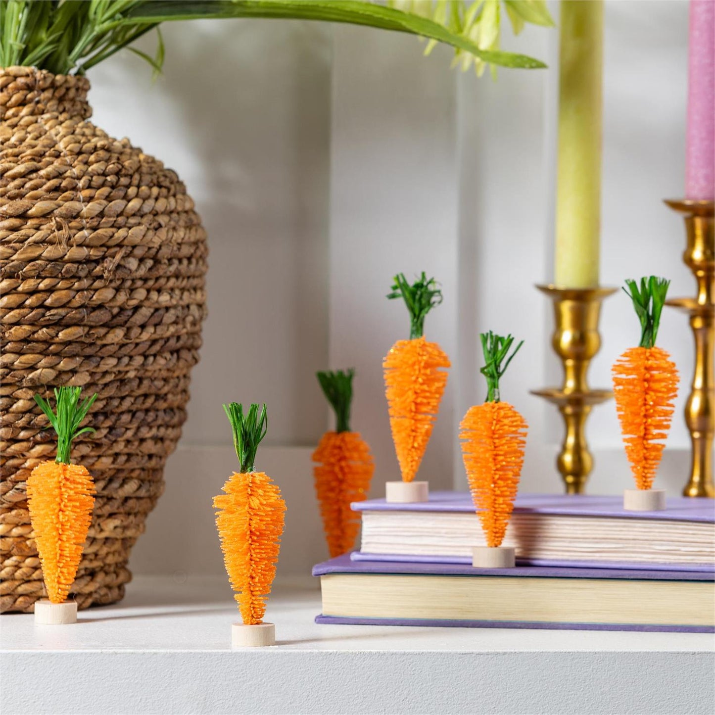Brush Carrot Table Decor